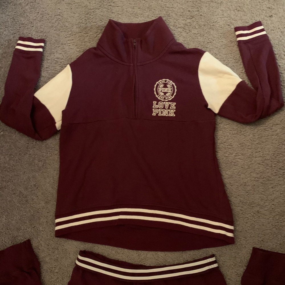 PINK: medium top color maroon